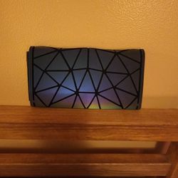 Hot One Wallet Iridescent Geometric Flap Color Changing Purple 