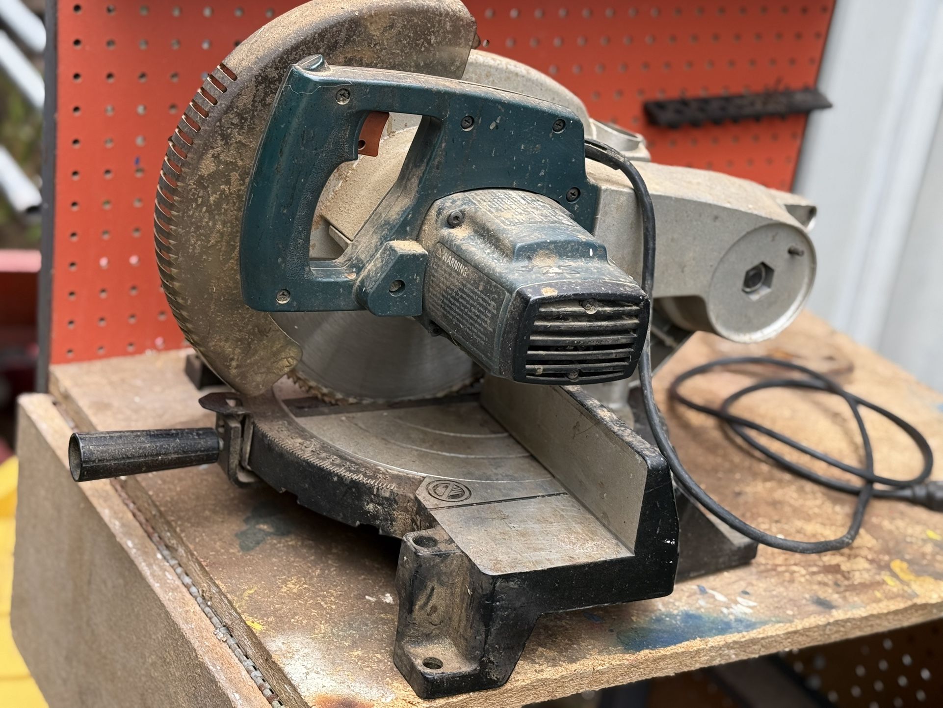 Black And Decker Miter Saw