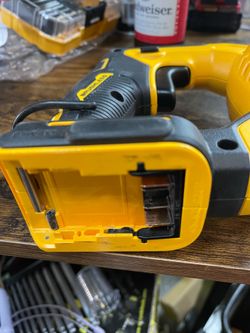 20V MAX Cordless Brushless Reciprocating Saw (Tool Only)