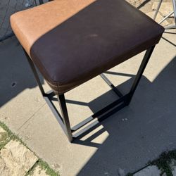 4 Chairs