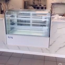 Commercial White Pastry Display Refrigerator 