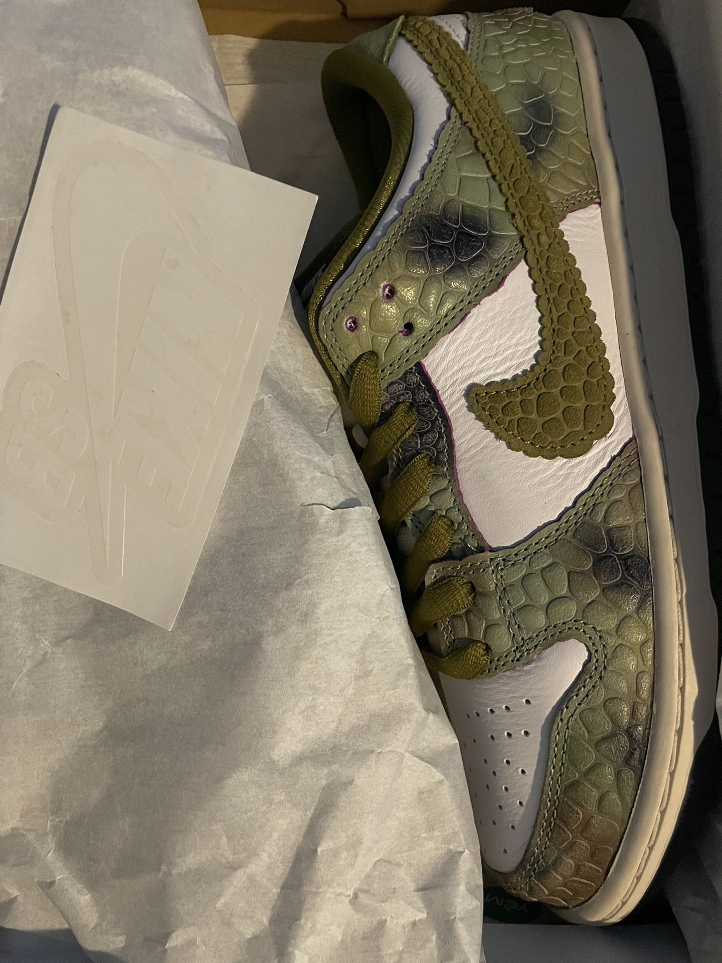 Nike Dunk Low SB Chameleon 
