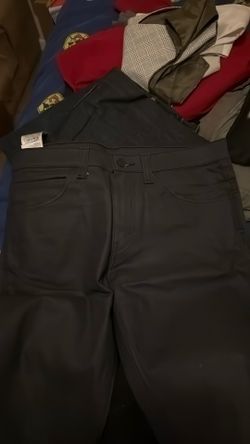Levi Pants