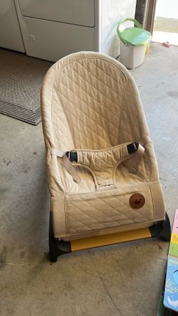 INFANT BOUNCER CHAIR