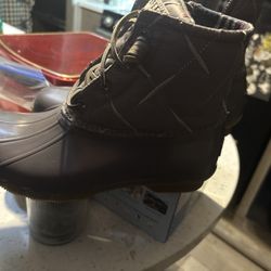 NEW Sperry Waterproof Design