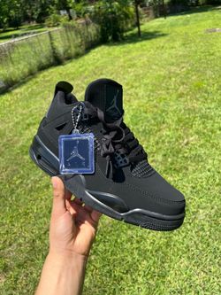 Air Jordan 4 Retro "Black Cat" 2025