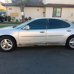Pontiac Grand Prix 2001