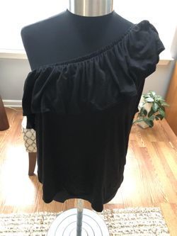 Women’s top size large