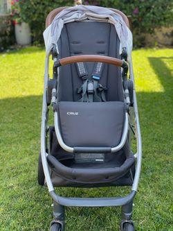 UPPAbaby Cruz V2 stroller w/ Bassinet - 2019