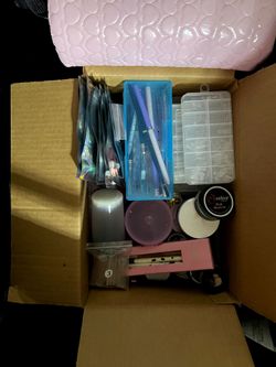 Nail Care Kit Sets in Holographic Pouches