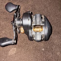 Lews Bait Caster Reel