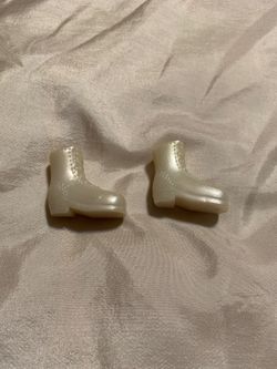 Barbie wee friends boots