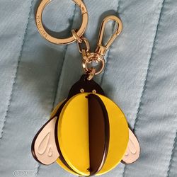 New- KATE SPADE " BEE HAPPY" Leather BEE KEYCHAIN 