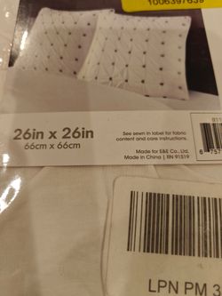 1, ink and Ivy 100% cotton Euro sham