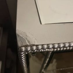Mirrored Nightstand w/crystal knobs *has small crack shown in pictures