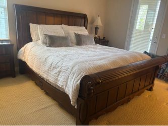 King Sleigh Bed & Nightstands
