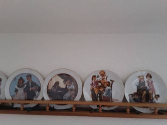 Collectible Decorative Dishes 4 plates Norman Rockwell