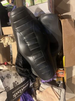 06-15 Harley Dyna Seat/Saddle 
