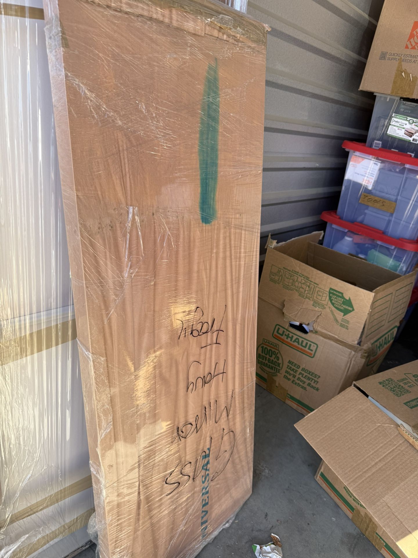 Lululemon – Smart Home Gym & Fitness Studio (Like New,