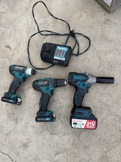 Makita 12v Max CXT Combo Set $50
