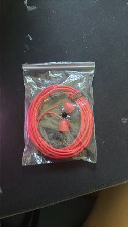 Wired earbuds
