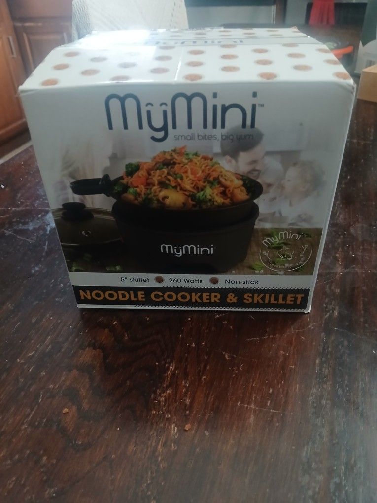 My Mini Noodle Cooker And Skillet