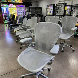 Herman Miller Aeron Remastered Size C Fully Adjustable Ergonomic Chair