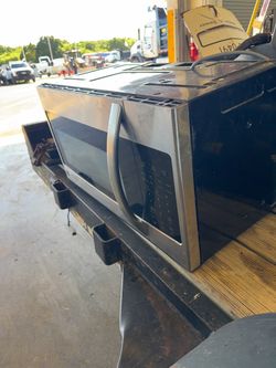 Microwave cooktop