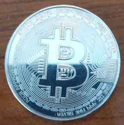 1 oz Silver Bitcoin Round