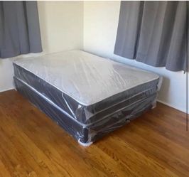 Full Bed Set $169 | Brand New