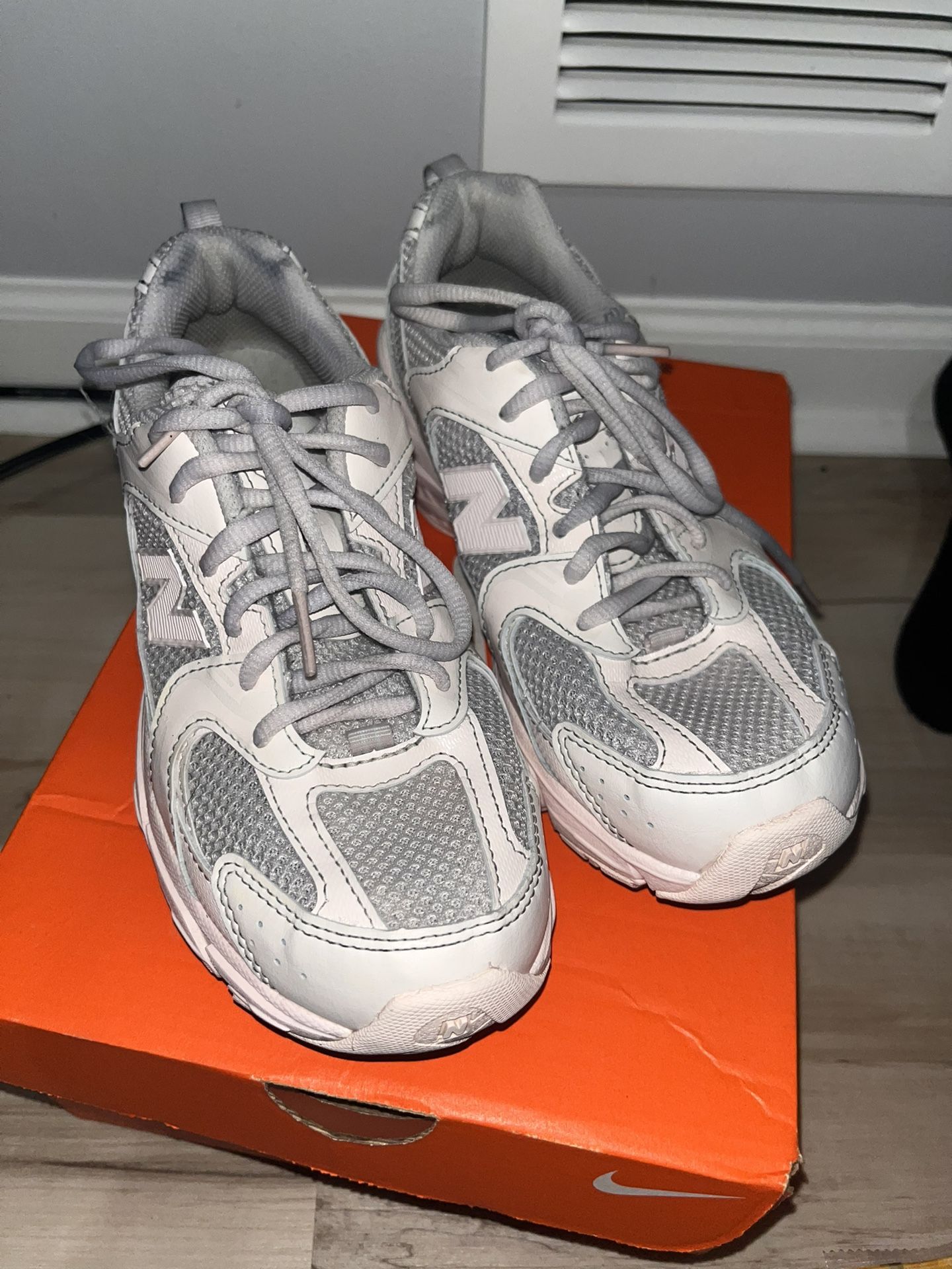 New Balances 530