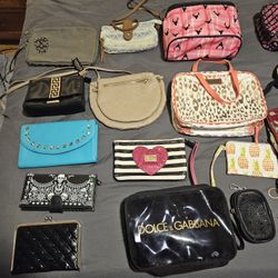 Woman's Bags/wallets