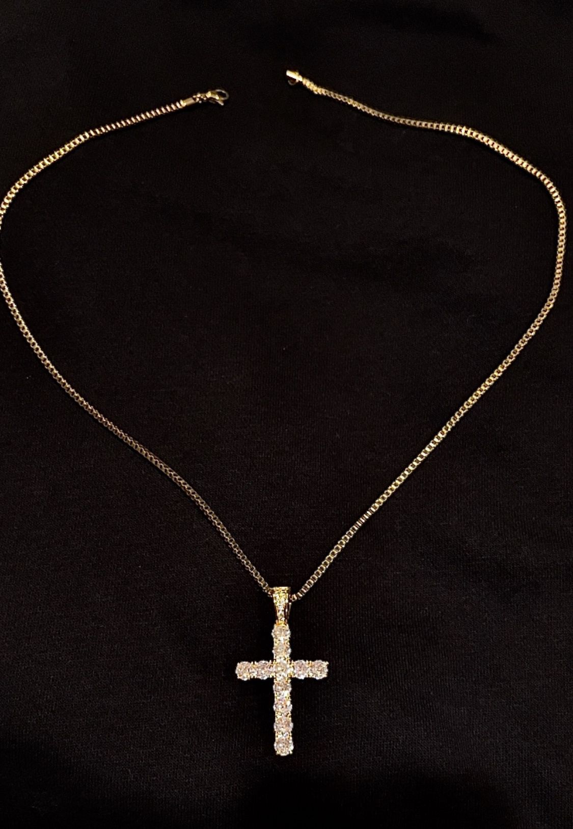 Iced Out Cross Chain