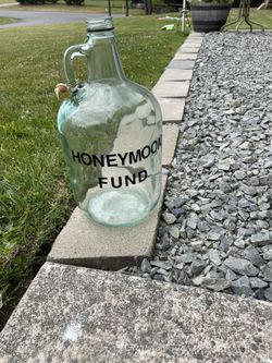 Honeymoon Fund, Jar