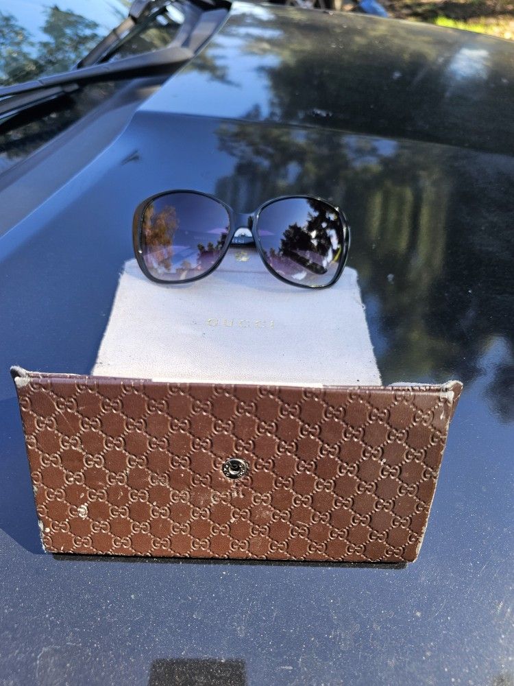 Vintage Wimens Gucci Glasses