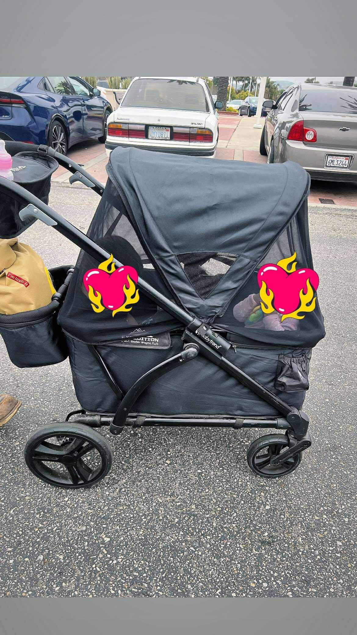 Baby Trend Wagon with car seat Attachment