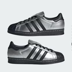 Very rare Adidas Superstar 82 Silver / Black WMNS size 10 / Men’s Size 9