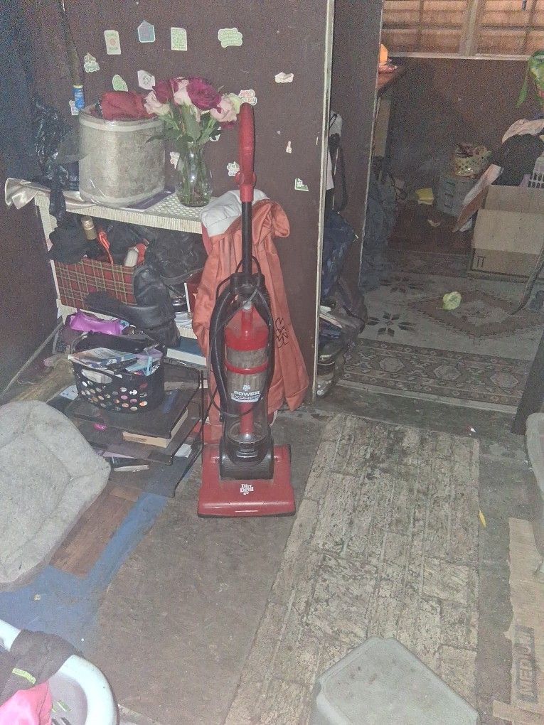 Dirt Devil Vacumm Cleaner