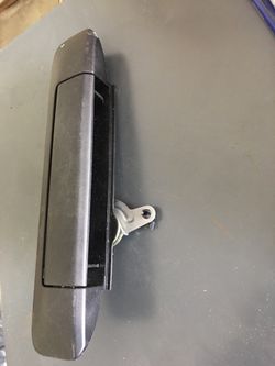 2006 Toyota Tacoma Truck Bed rear Door Latch Assembly