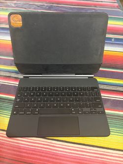 Apple Magic Keyboard 11” and Apple Pencil 2