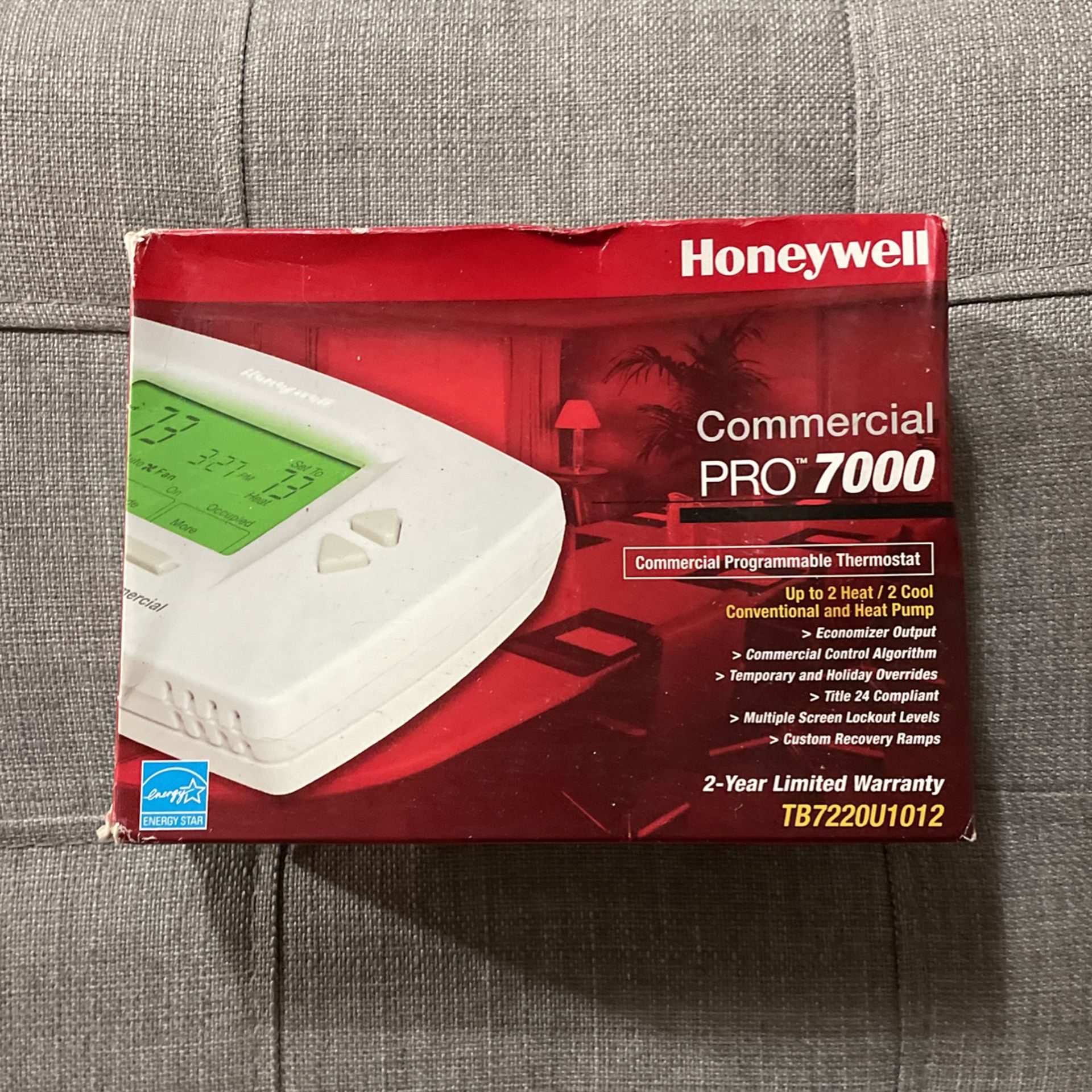 Honeywell TB7220U1012 CommercialPRO Programmable Thermostat