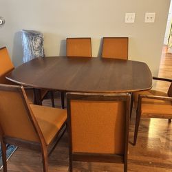 Mid-Century Walnut Dining Table with 6 Chairs