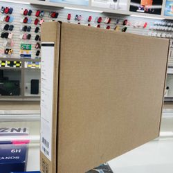 Dell D15 DC15250 8GB Ram 512GB SSD 