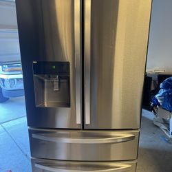 Kenmore Refrigerator Everything Works 