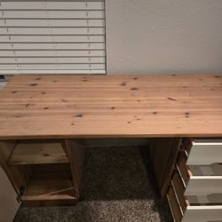 FREE Desk (SOLID) IKEA