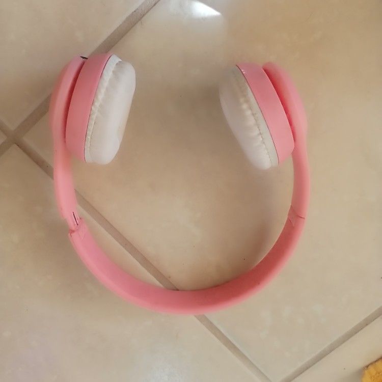 Headphones 