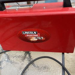 Lincoln Electric Welding Machine