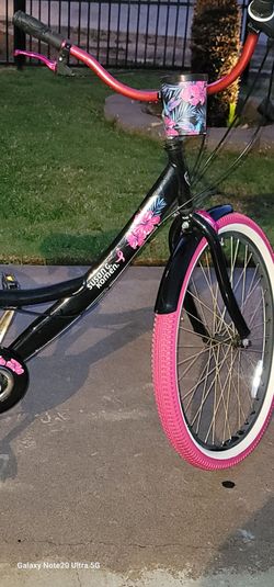 Beautiful 26" 7 speed Beach cruiser rode twice firm price sells for 249