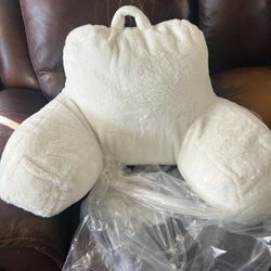 Kids Pillow Chair / New
