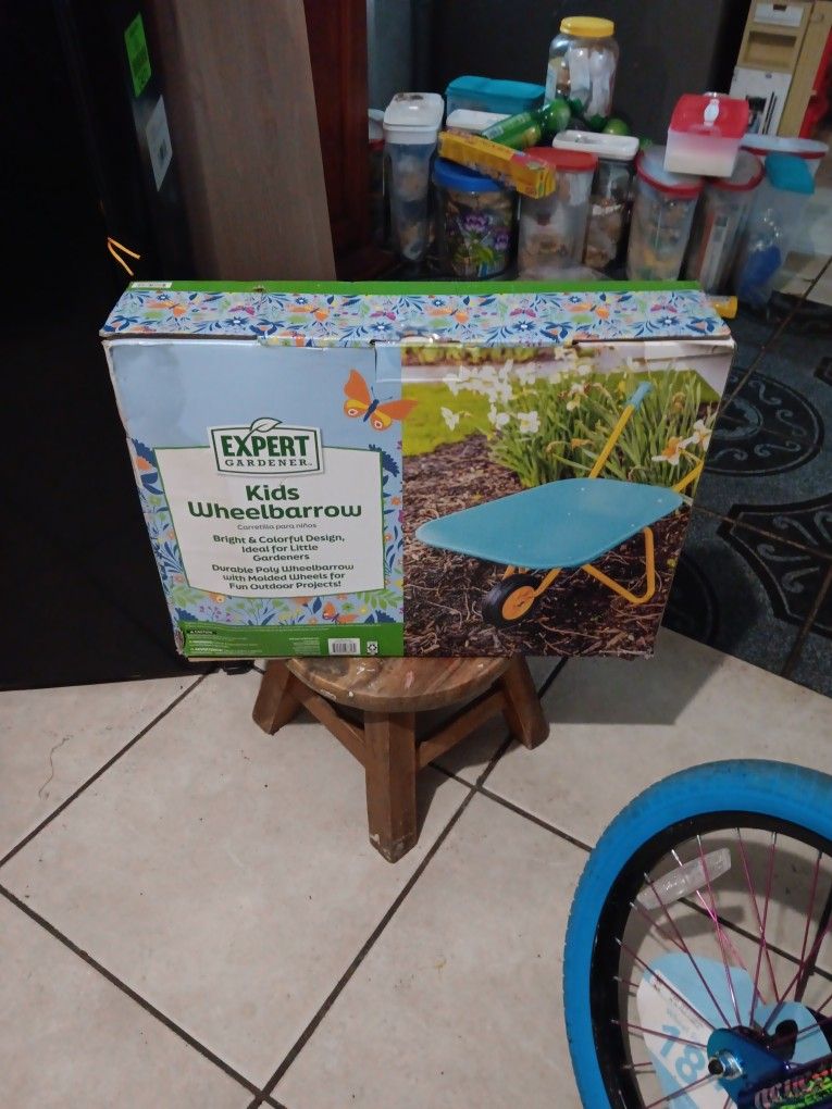 Kids Wheel Barrow
